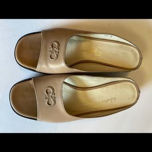 Salvatore Ferragamo women’s flats